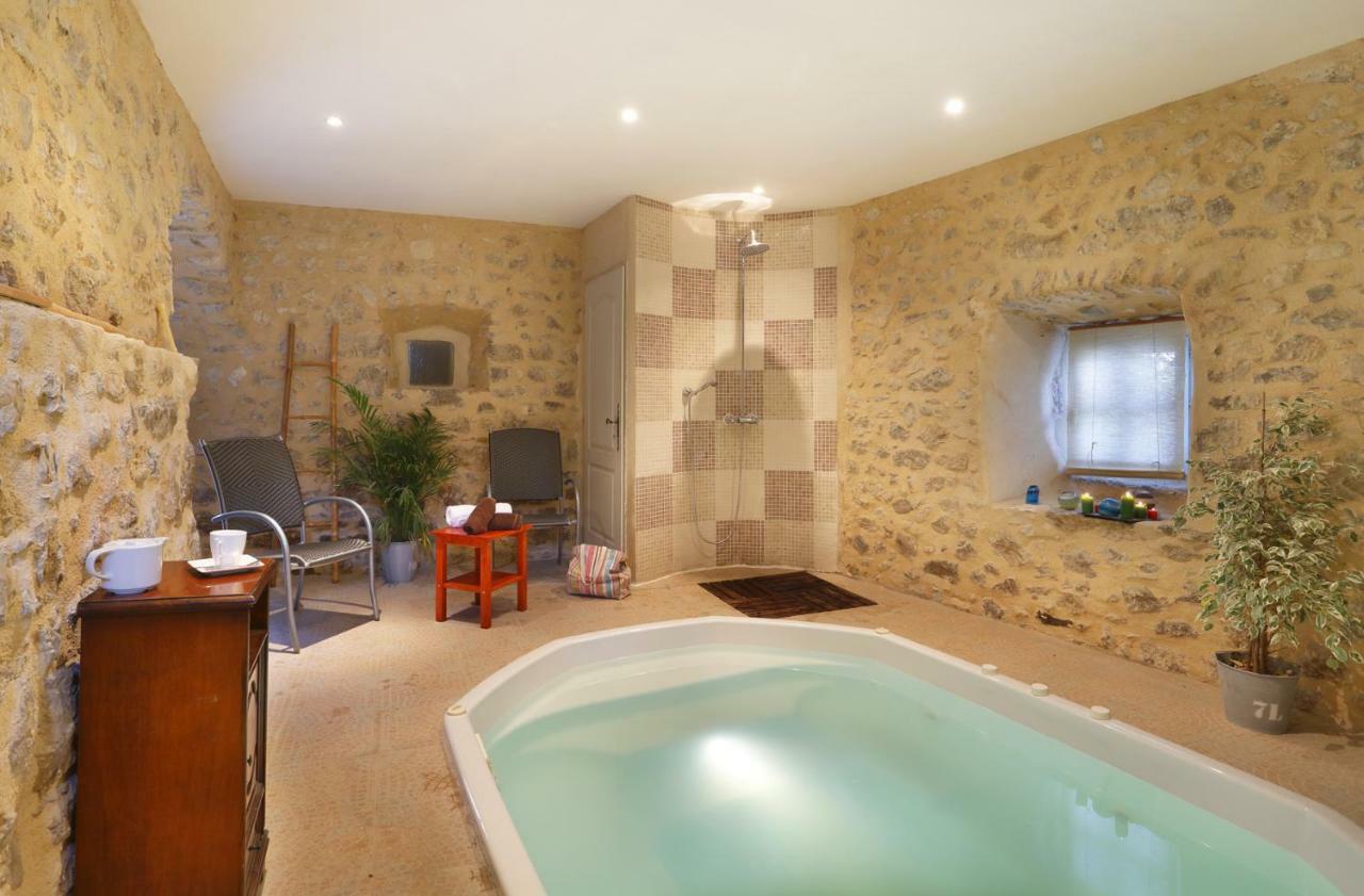 Chateau De Montfroc Bed and Breakfast Exterior foto